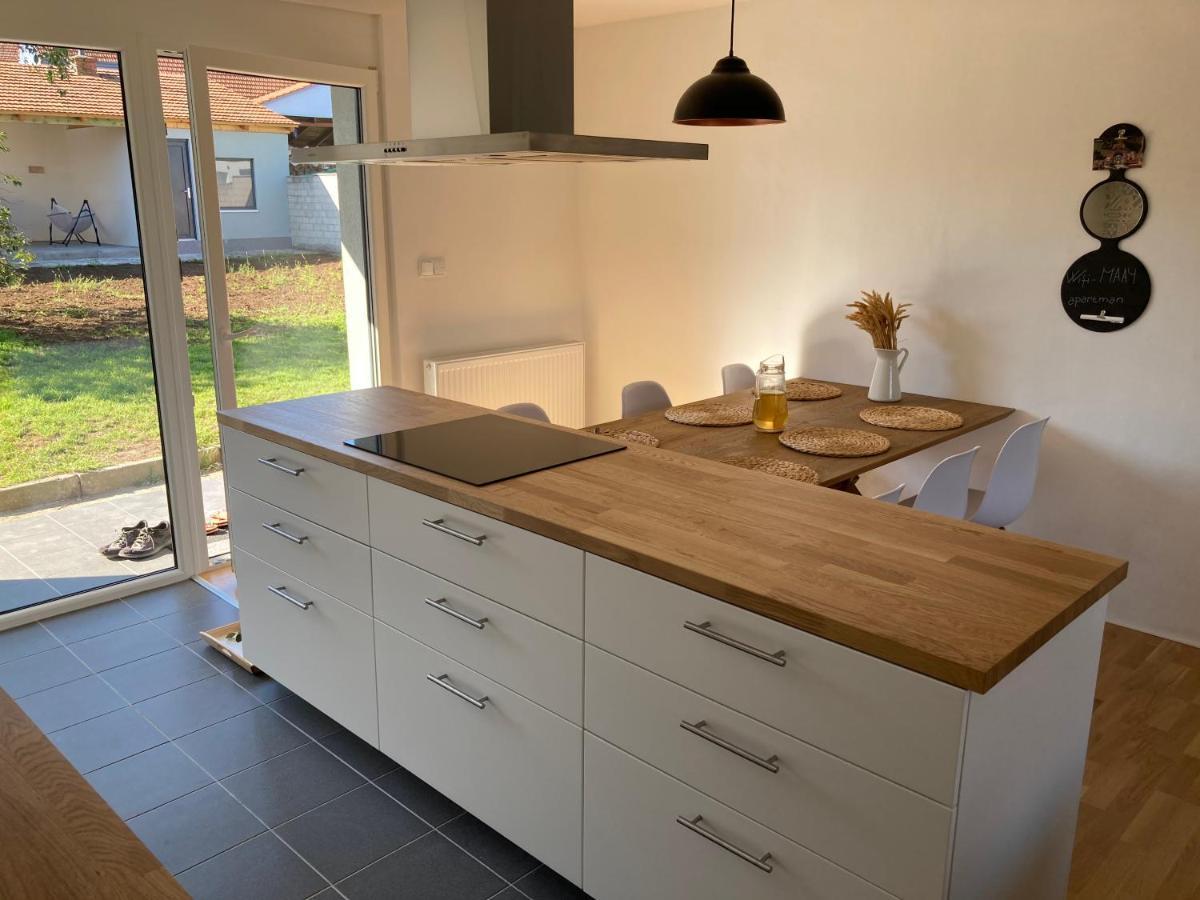 Apartman Maay Hlohovec Εξωτερικό φωτογραφία