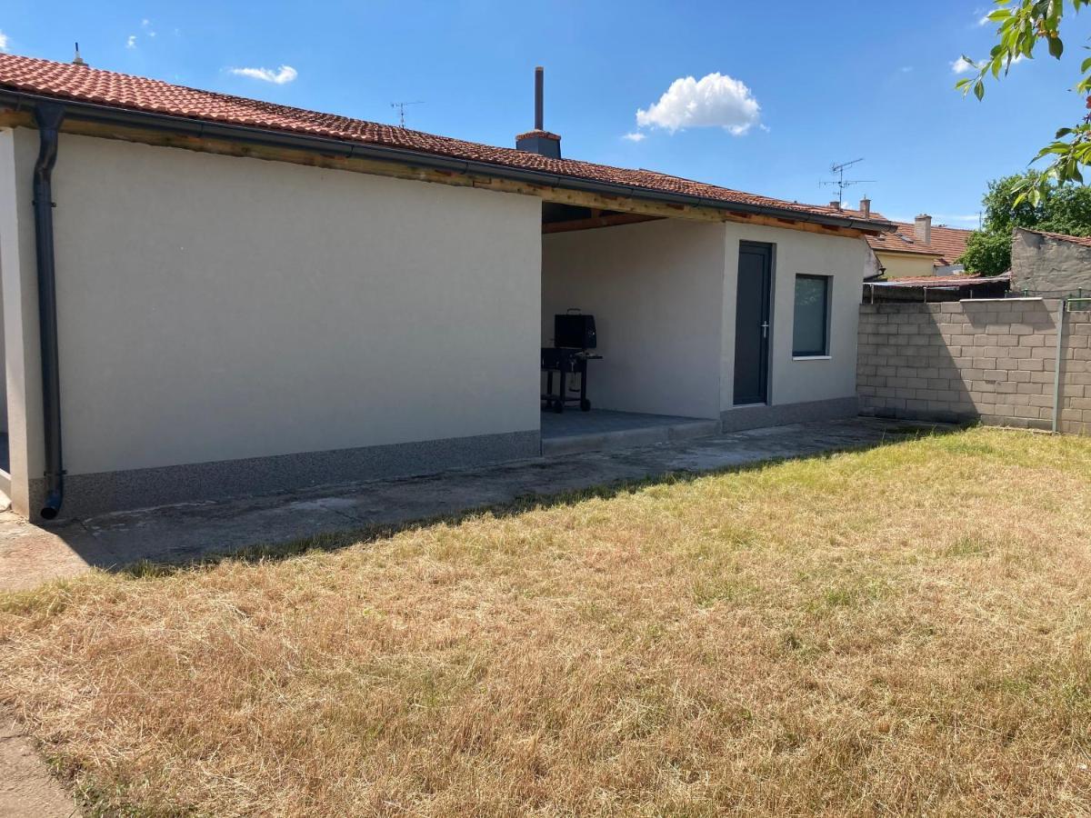 Apartman Maay Hlohovec Εξωτερικό φωτογραφία